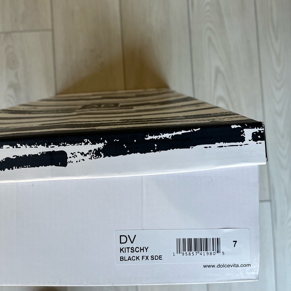 DV Dolce Vita Women's Kitschy Knee High Western Boot - Picture 2 of 9